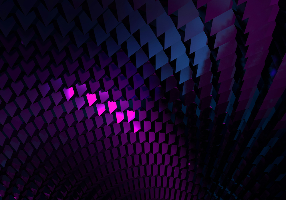 Geometrische Komposition aus dreidimensionalen, kachelartigen Formen in Blau- und Violetttönen. Die Struktur verläuft bogenförmig und erzeugt eine räumliche Tiefe.